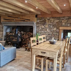 https://la-ferme-de-jouane.hotels-rhonealpes.com
